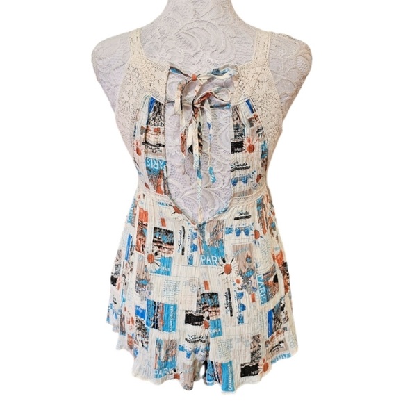 Urban Outfitters Beige Crepe Printed Lace Trim Romper Size XS Open Back - Picture 4 of 8